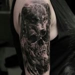 Фото тату волк 20.05.2019 №078 - photo tattoo wolf - tattoo-photo.ru