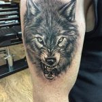 Фото тату волк 20.05.2019 №090 - photo tattoo wolf - tattoo-photo.ru