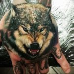 Фото тату волк 20.05.2019 №095 - photo tattoo wolf - tattoo-photo.ru