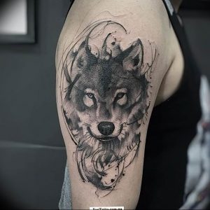 Фото тату волк 20.05.2019 №132 - photo tattoo wolf - tattoo-photo.ru