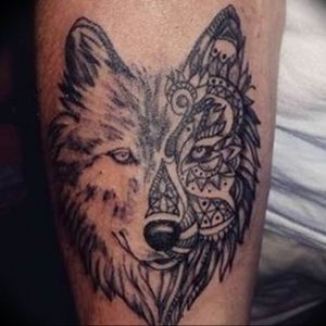 Фото тату волк 20.05.2019 №158 - photo tattoo wolf - tattoo-photo.ru