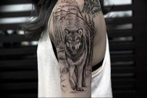Фото тату волк 20.05.2019 №180 - photo tattoo wolf - tattoo-photo.ru