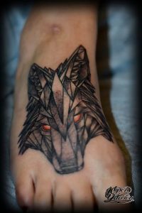 Фото тату волк 20.05.2019 №210 - photo tattoo wolf - tattoo-photo.ru