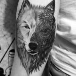 Фото тату волк 20.05.2019 №227 - photo tattoo wolf - tattoo-photo.ru