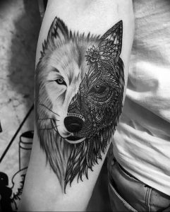 Фото тату волк 20.05.2019 №227 - photo tattoo wolf - tattoo-photo.ru