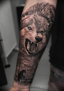 Фото тату волк 20.05.2019 №257 - photo tattoo wolf - tattoo-photo.ru