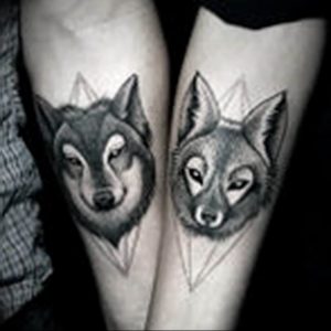 Фото тату волк 20.05.2019 №283 - photo tattoo wolf - tattoo-photo.ru