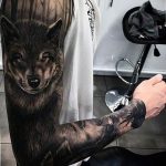 Фото тату волк 20.05.2019 №359 - photo tattoo wolf - tattoo-photo.ru