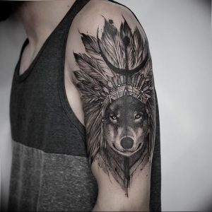 Фото тату волк 20.05.2019 №365 - photo tattoo wolf - tattoo-photo.ru