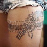 Фото тату подвязка для чулков 20.05.2019 №012 - photo tattoo garter - tattoo-photo.ru