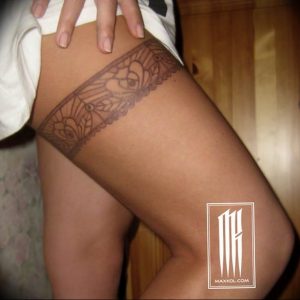 Фото тату подвязка для чулков 20.05.2019 №025 - photo tattoo garter - tattoo-photo.ru