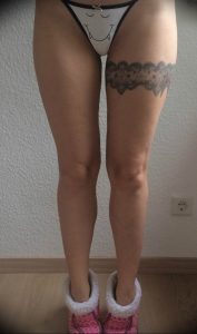Фото тату подвязка для чулков 20.05.2019 №037 - photo tattoo garter - tattoo-photo.ru