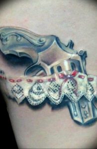 Фото тату подвязка для чулков 20.05.2019 №041 - photo tattoo garter - tattoo-photo.ru