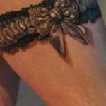 Фото тату подвязка для чулков 20.05.2019 №047 - photo tattoo garter - tattoo-photo.ru