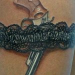 Фото тату подвязка для чулков 20.05.2019 №052 - photo tattoo garter - tattoo-photo.ru