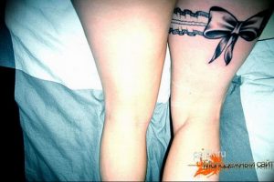 Фото тату подвязка для чулков 20.05.2019 №056 - photo tattoo garter - tattoo-photo.ru