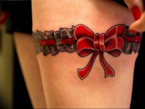 Фото тату подвязка для чулков 20.05.2019 №092 - photo tattoo garter - tattoo-photo.ru