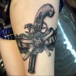 Фото тату подвязка для чулков 20.05.2019 №143 - photo tattoo garter - tattoo-photo.ru