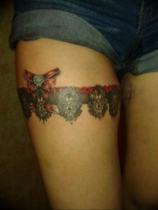 Фото тату подвязка для чулков 20.05.2019 №148 - photo tattoo garter - tattoo-photo.ru