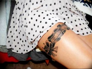 Фото тату подвязка для чулков 20.05.2019 №172 - photo tattoo garter - tattoo-photo.ru