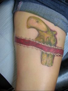 Фото тату подвязка для чулков 20.05.2019 №204 - photo tattoo garter - tattoo-photo.ru