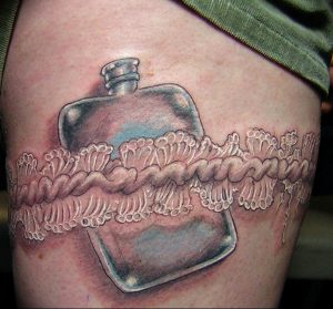 Фото тату подвязка для чулков 20.05.2019 №215 - photo tattoo garter - tattoo-photo.ru