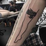 Фото тату подвязка для чулков 20.05.2019 №217 - photo tattoo garter - tattoo-photo.ru