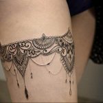 Фото тату подвязка для чулков 20.05.2019 №340 - photo tattoo garter - tattoo-photo.ru