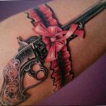 Фото тату подвязка для чулков 20.05.2019 №374 - photo tattoo garter - tattoo-photo.ru