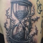 Фото тату часы 20.05.2019 №067 - photo tattoo watch - tattoo-photo.ru
