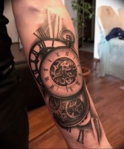 Фото тату часы 20.05.2019 №076 - photo tattoo watch - tattoo-photo.ru