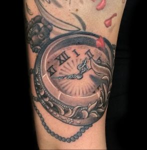 Фото тату часы 20.05.2019 №183 - photo tattoo watch - tattoo-photo.ru