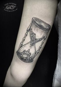 Фото тату часы 20.05.2019 №193 - photo tattoo watch - tattoo-photo.ru