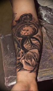 Фото тату часы 20.05.2019 №234 - photo tattoo watch - tattoo-photo.ru