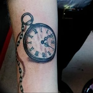 Фото тату часы 20.05.2019 №306 - photo tattoo watch - tattoo-photo.ru