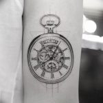 Фото тату часы 20.05.2019 №355 - photo tattoo watch - tattoo-photo.ru
