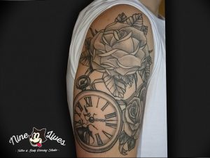 Фото тату часы 20.05.2019 №431 - photo tattoo watch - tattoo-photo.ru