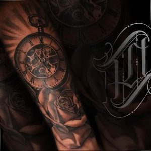 Фото тату часы 20.05.2019 №477 - photo tattoo watch - tattoo-photo.ru