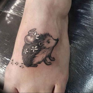 Фото вариант тату ежик 31.07.2019 №041 - tattoo hedgehog - tattoo-photo.ru