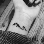 Фото мини тату горы 23.07.2019 №026 - mini mountain tattoo - tattoo-photo.ru