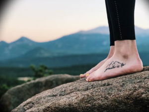 Фото тату горы на ноге 23.07.2019 №028 - mountain tattoo on foot - tattoo-photo.ru