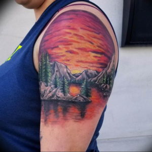 Фото тату горы на плече 23.07.2019 №021 - mountain tattoo on the shoulder - tattoo-photo.ru