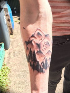 Фото тату горы на предплечье 23.07.2019 №073 - forearm mountain tattoo - tattoo-photo.ru