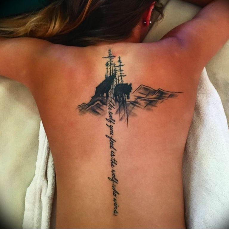 Фото тату горы на спине 23.07.2019 №013 - mountain tattoo on the back -tattoo-photo.ru - tattoo-photo.ru