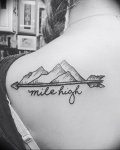 Фото тату горы на спине 23.07.2019 №037 - mountain tattoo on the back - tattoo-photo.ru