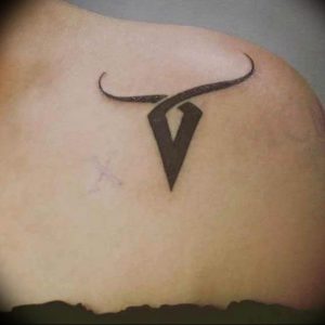 Фото тату созвездие тельца 12.07.2019 №014 - Taurus constellation tattoo - tattoo-photo.ru