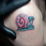 Фото тату улитка 28.07.2019 №117 - snail tattoo - tattoo-photo.ru