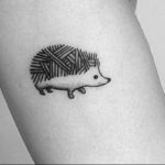 Photo тату ежик 31.07.2019 №002 - tattoo hedgehog - tattoo-photo.ru