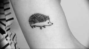 Photo тату ежик 31.07.2019 №002 - tattoo hedgehog - tattoo-photo.ru
