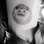 Photo тату ежик 31.07.2019 №041 - tattoo hedgehog - tattoo-photo.ru